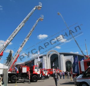 Пожарная техника на выставке Комплексная безопасность – 2015